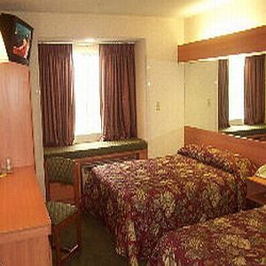 Hotel Super 8 By Wyndham Columbus West Habitación foto